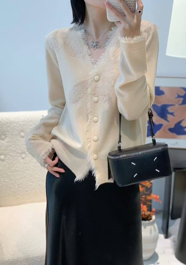 New wool V-neck lace cardigan long sleeves