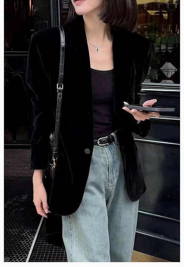 Hot sale! New velvet jacket with a slim fit and feminine style. High-end monochr