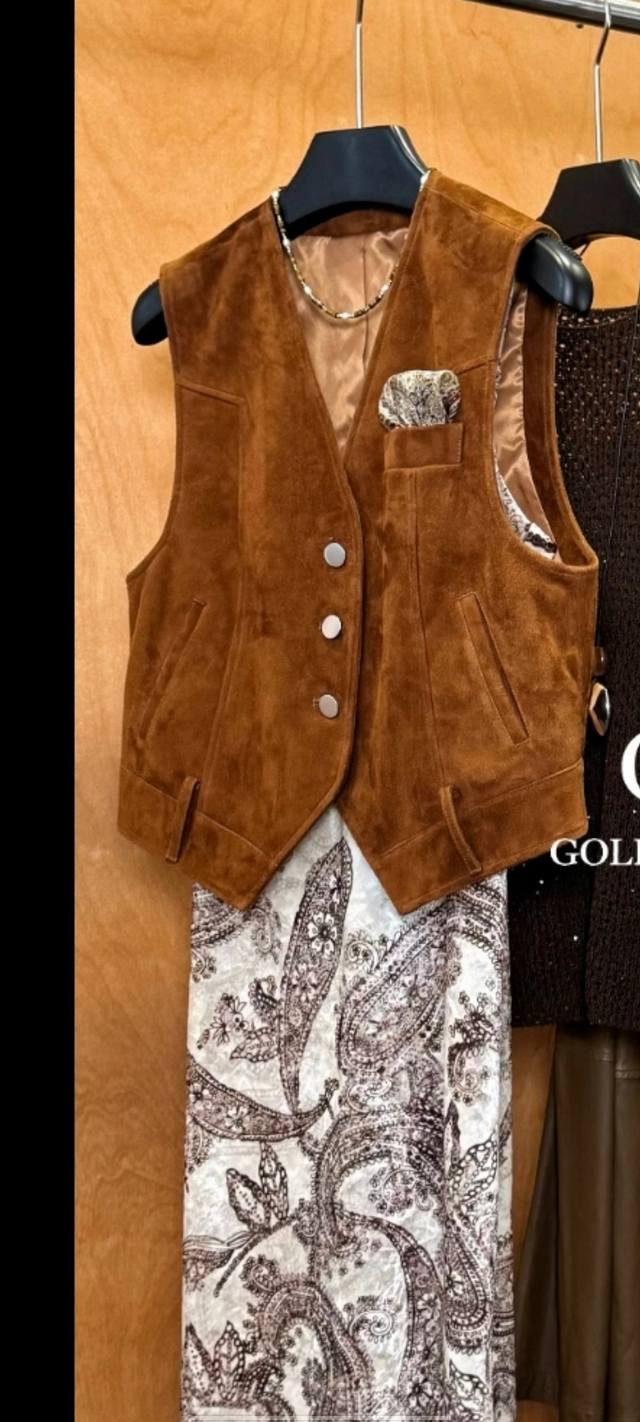 High-end European custom sheepskin vest retro V-neck single-breasted! Smlxl