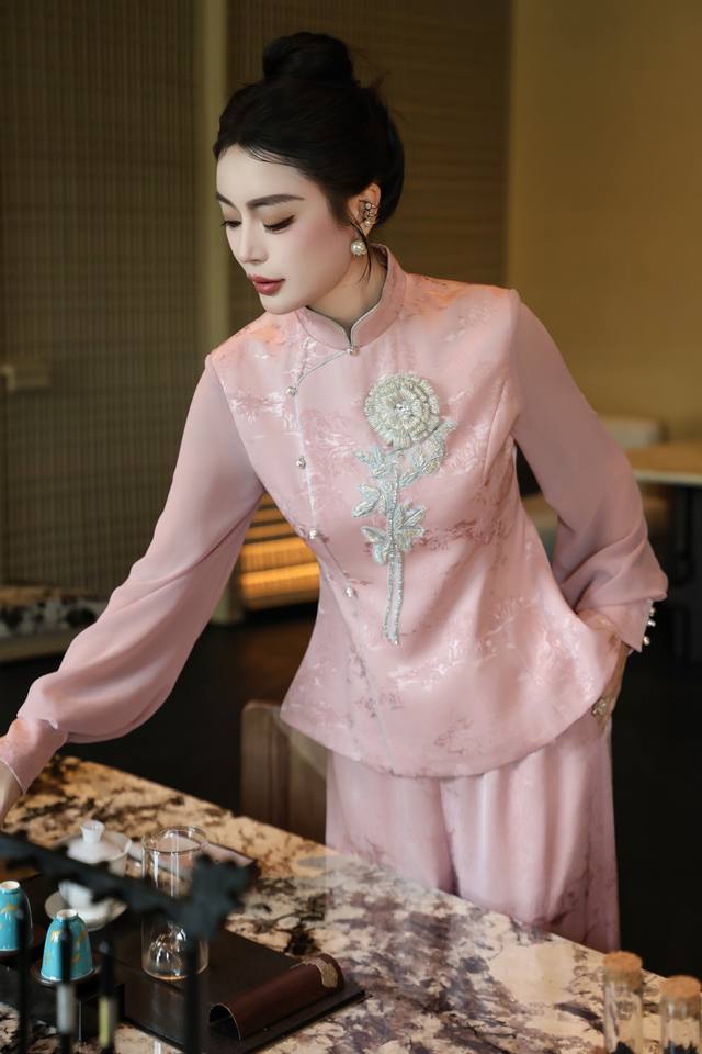 Popular acetate jacquard heavy beaded jacket + elastic waist straight pants sui