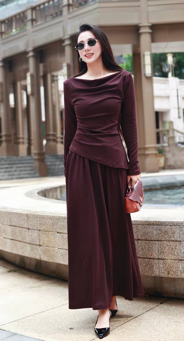 25 new autumn style long-sleeved top with a bias-cut waist and elastic waist ski