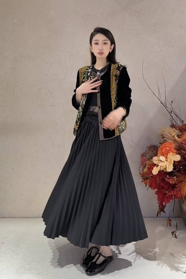 High-end and unique floral patchwork jacket, high-end brand texture! Velvet fabr