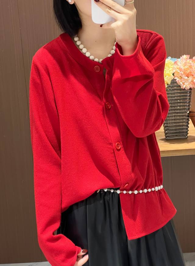 Hot new arrivalRound neck versatile wool cardigan jacketWear alone or as a thin
