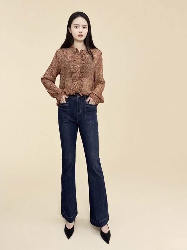 Tops and Pants 2025Aw A warm brown paisley pattern shirt, retro and sophisticat