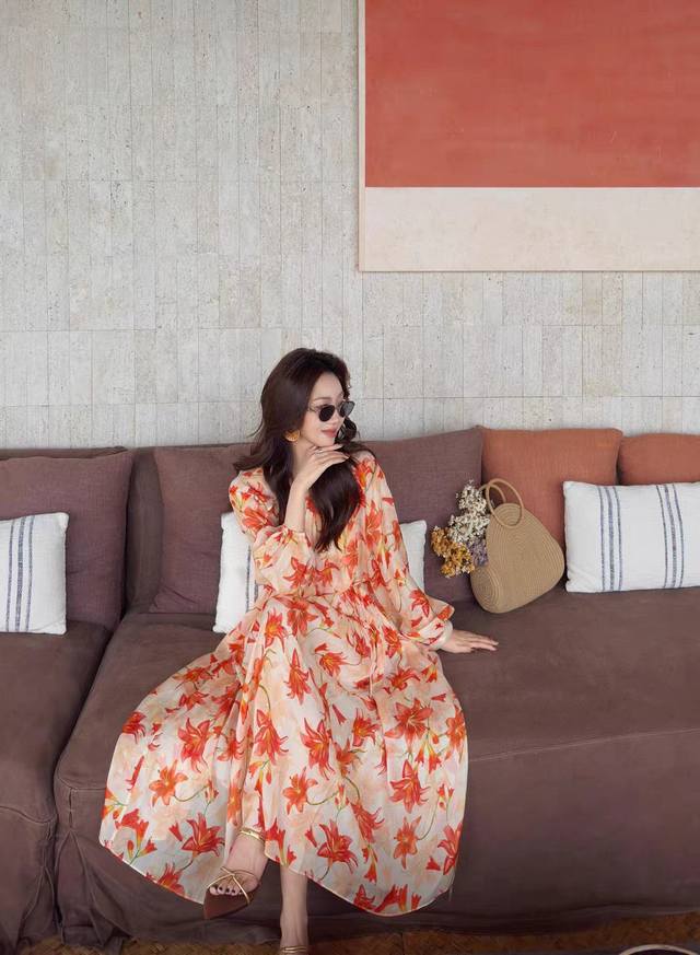 Huge stock out! Celebrity Tang Yan's same style! Gorgeous! A super hot and pass