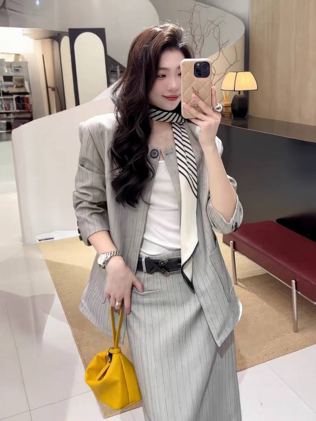 Hot item reorder! New autumn and winter styles, cool and lazy, high-end French s