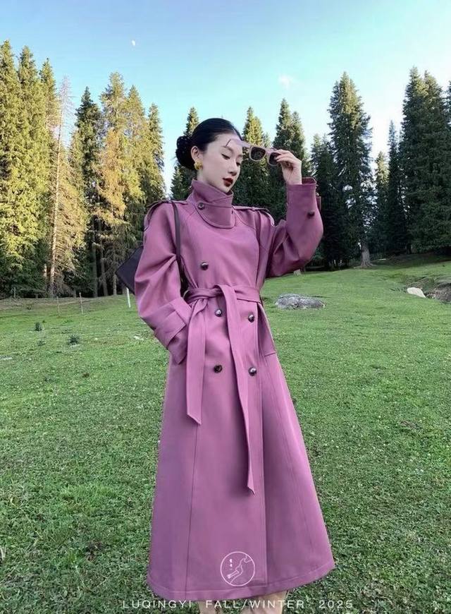 High-end and beautiful long trench coat purple with white lapel epaulettes belt