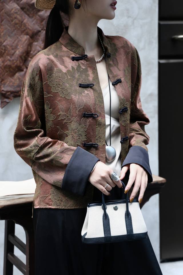 Hot new arrivalOil silk lotus jacquard jacketCasual simple loose versatile60% ra