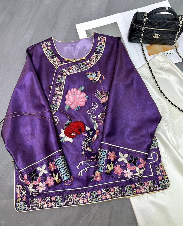 New autumn styles! Phoenix wearing peony new Chinese style heavy embroidery ace