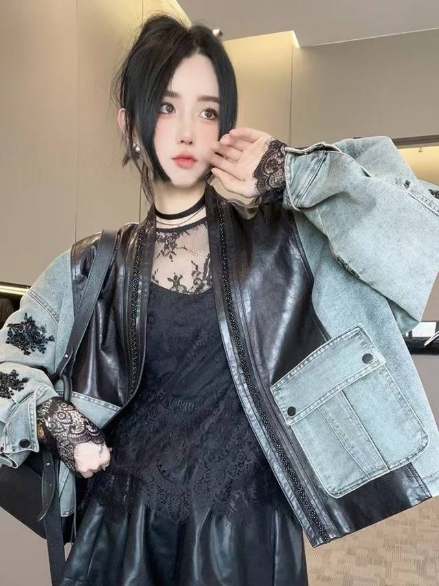 European high-end design leather denim jacket, the retro feel of washed denim i