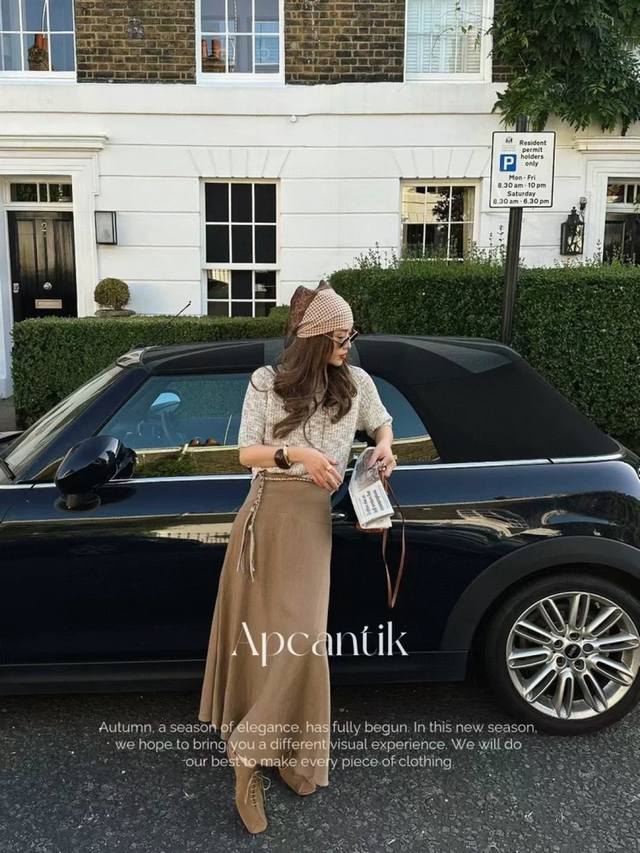 Minimalist retro nomadic style skirt, the unique chain tie design at the waist