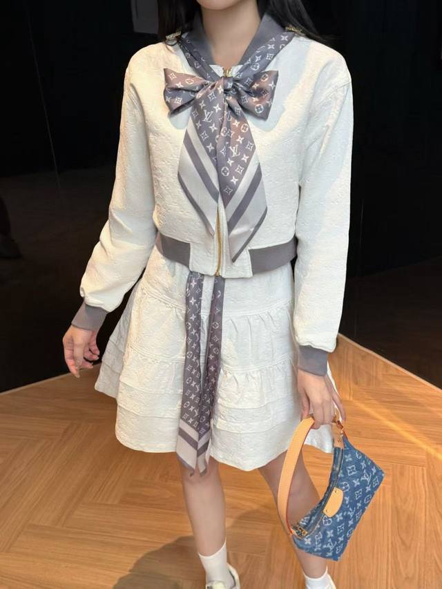 Louis Vuitto* 2025Fw new model, there is no reason to refuse it. It has a cool a