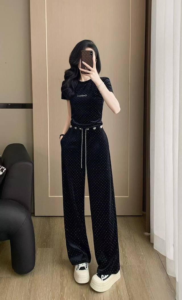 Summer rhinestone velvet T-shirt and trousers set! Fabric: Cotton, polyester, s