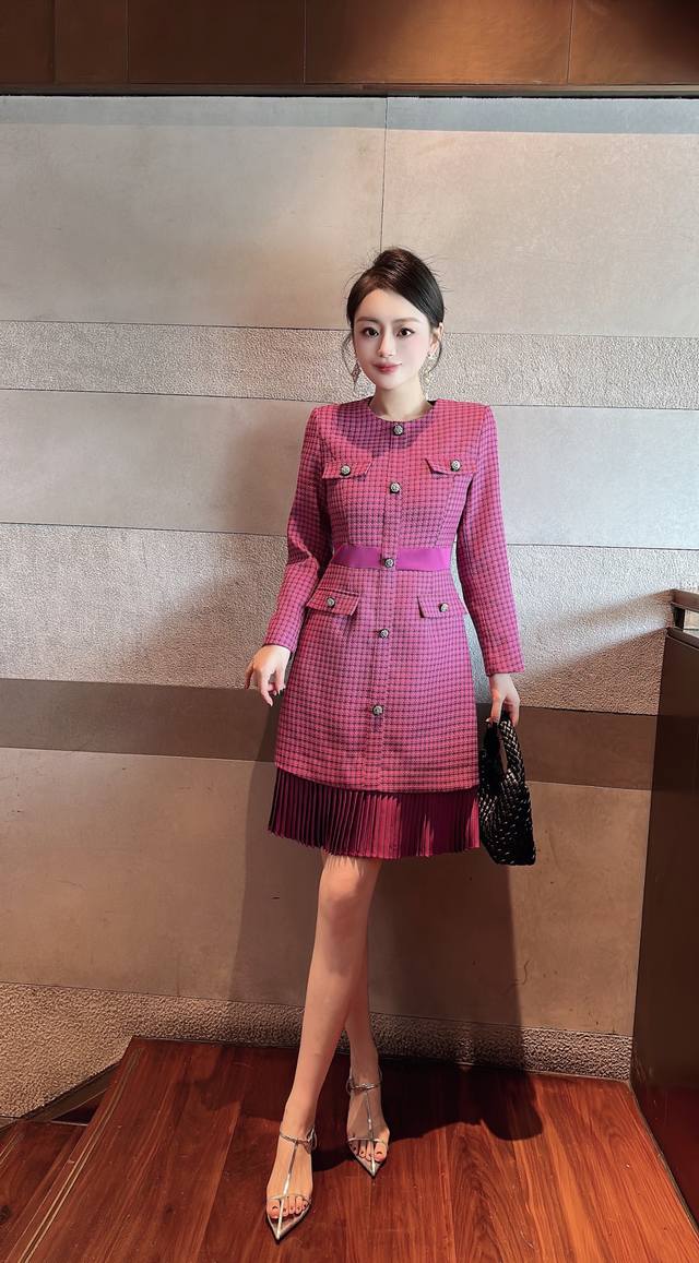 2025 new style small Chanel plaid dress, very beautiful and fashionable, simple