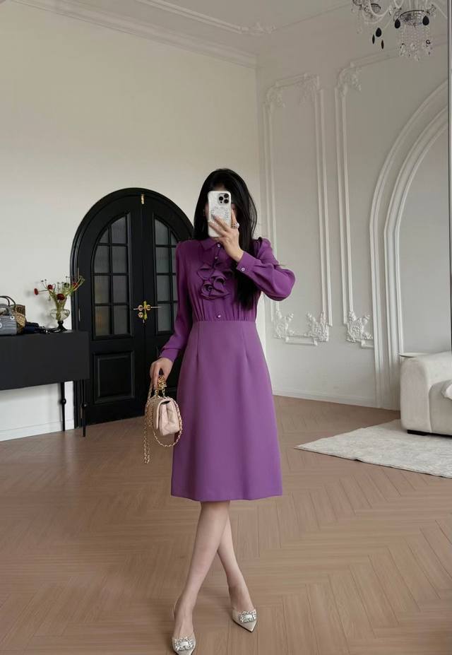 Chane* French Romantic Dress The elegant French Chanel romance opens the perfect