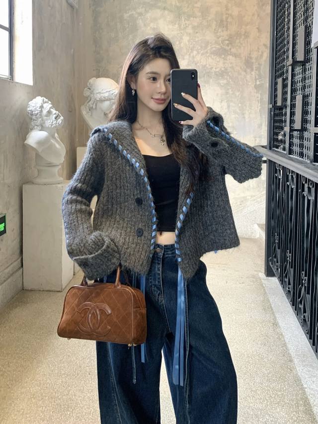 Super hot top! Super stylish! High-end large lapel short coat lazy style cardiga