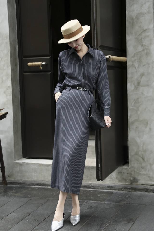 Light luxury high-end intellectual niche fashion temperament striped shirt slim