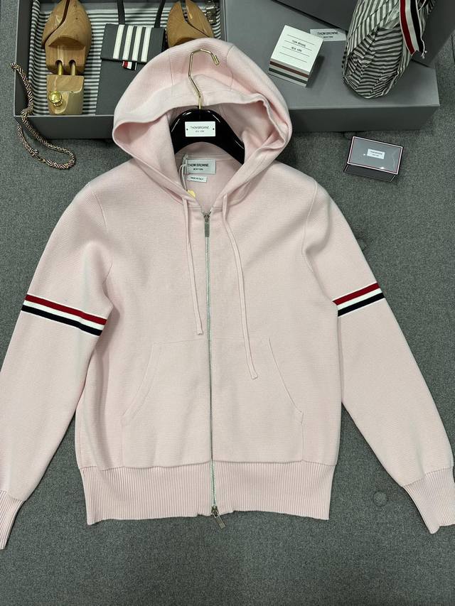 Cotton armband zipper hooded cardigan jacket This is Tb's favorite jacket this