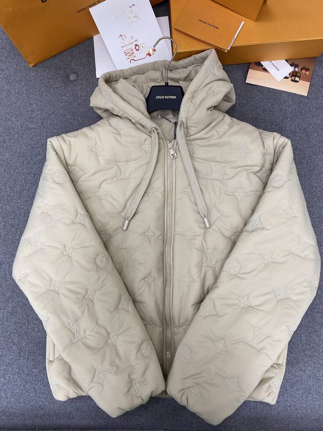 Hooded waisted cotton jacket The new color of the new season autumn and winter