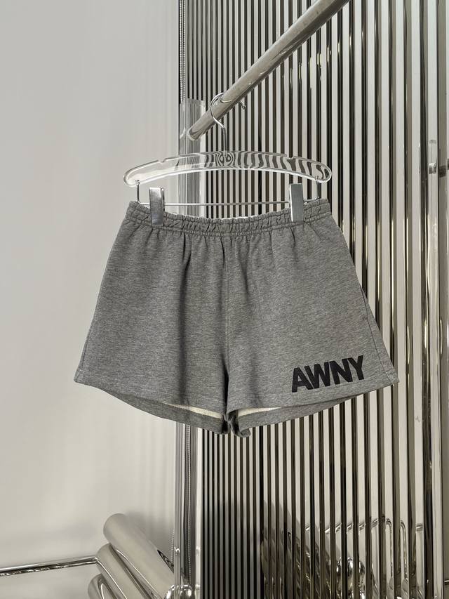 Real photos! Latest Aw 25New hooded sweatshirt + sweatshirt shorts Size: Sml sw