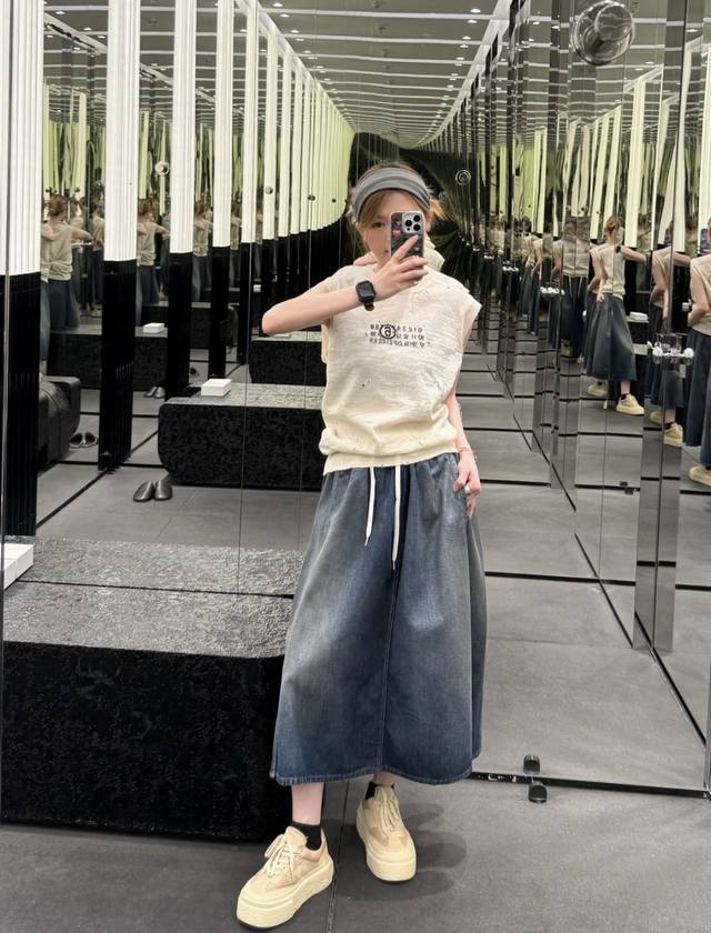 New! Latest Mm 25New letter jacquard wool knitted vest Color: Beige, Gray Size: