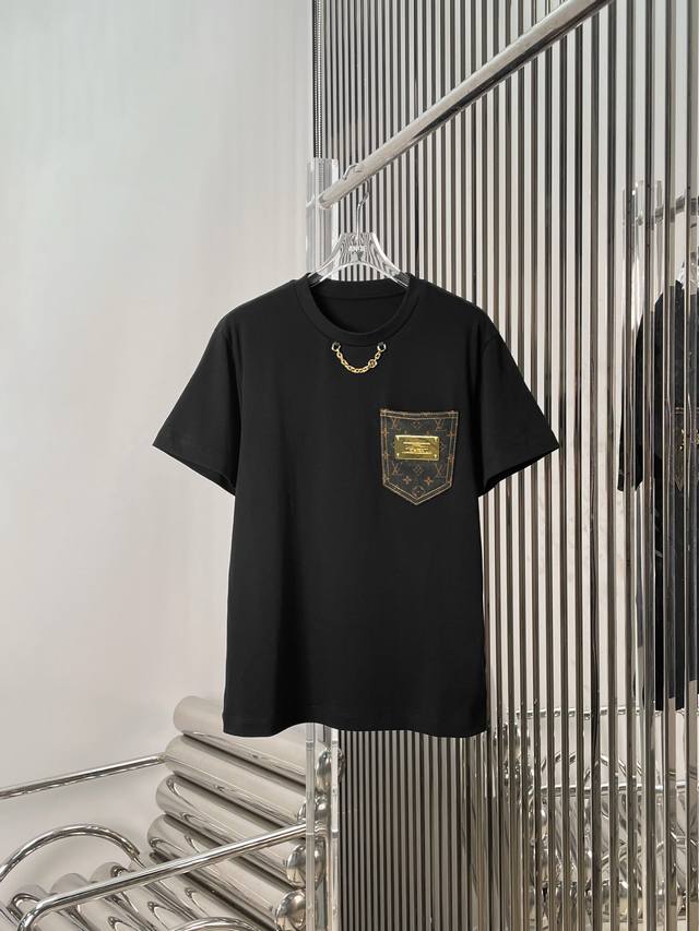 Actual photos! Latest L 25New denim pocket chain T-shirt. Size: Sml.