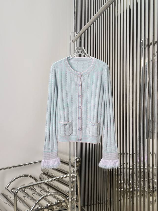 Actual photos! Latest Ch 25New Jennie same style bell sleeve knit cardigan. Siz