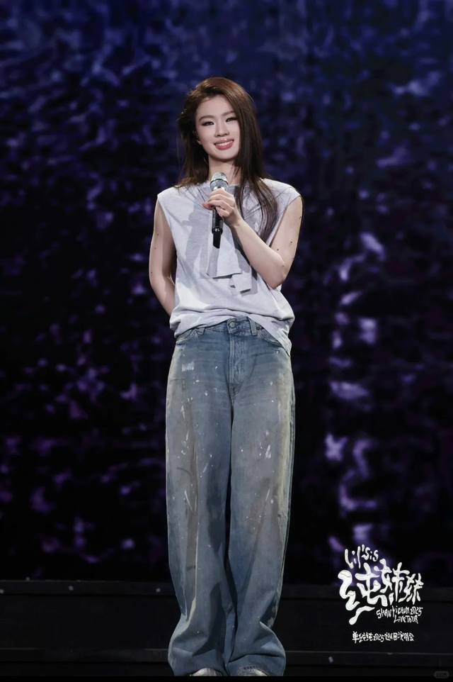 New! Latest Acne 25New ink-washed distressed jeans. Sizes: S, M, L, D, D, D.