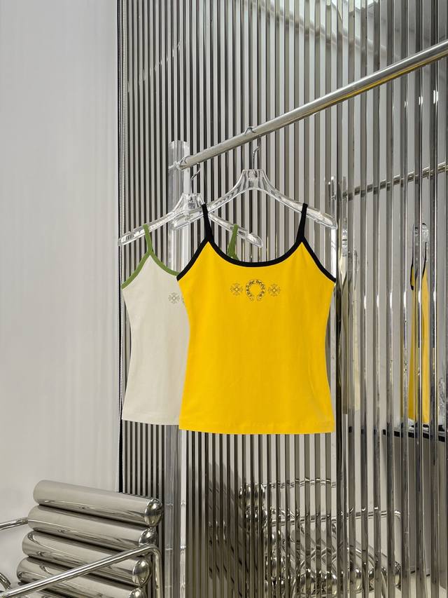 Actual photos! Latest Ch 25New Crowe print camisole. Colors: Matcha Green, Fort