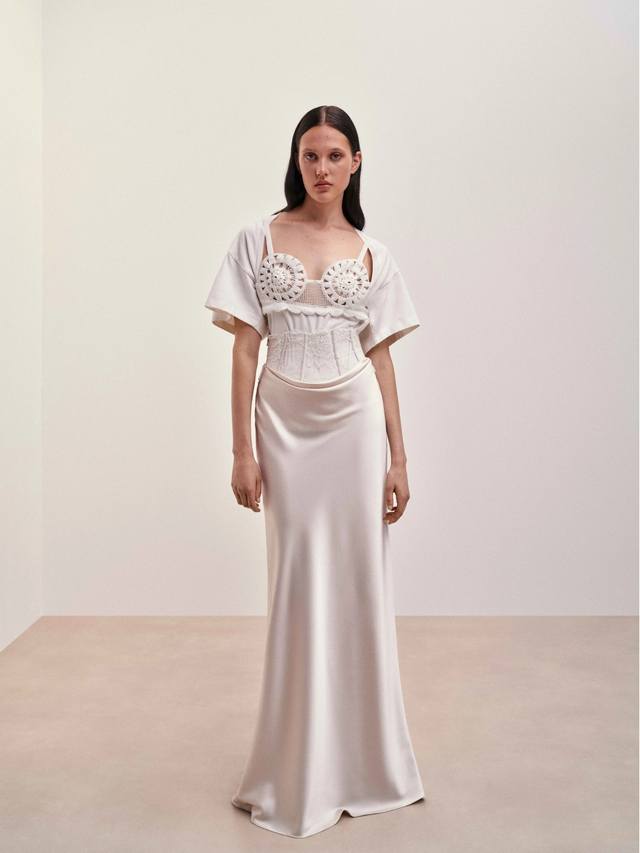 25pf Early Autumn Seen Users Lace Fishbone Splicing Skirt can be paired with any