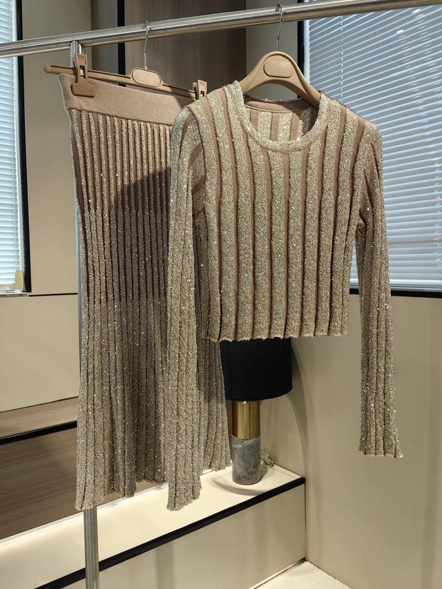 Silk Hip Skirt Size: SML 24Ss Show Series Lightweight Diamond Yarn Made of Fres