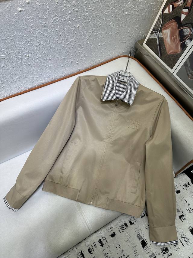 miumiu 2025 autumn and winter new jacket with printed plaid collar and layered d