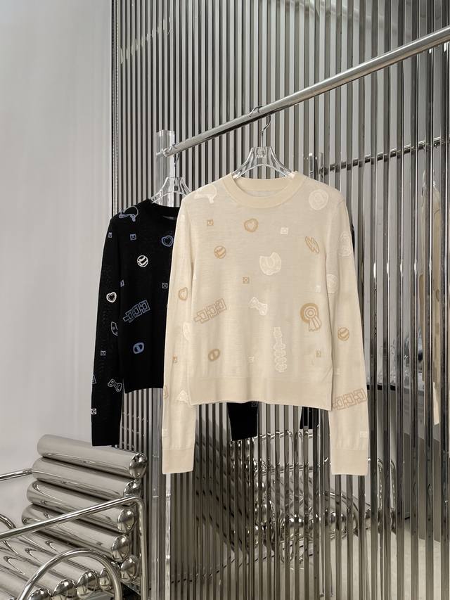 Actual photos! Latest H 25New Ai Ma graphic jacquard sweater Color: Black, Khak