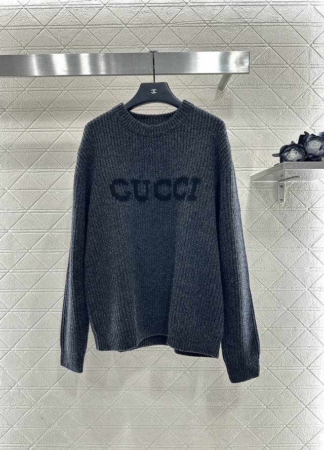 Gucc* 2025 New Arrivals: Simple Letter Pullover Sweater. Custom-made Yb wool yar