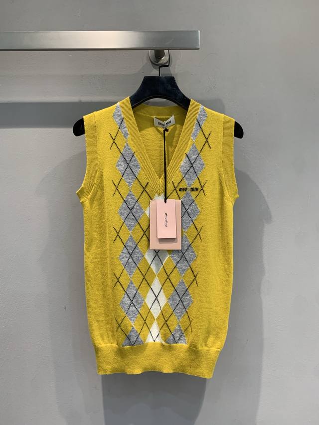 Y version development Miumi* 2025 early autumn new diamond-patterned cashmere ve