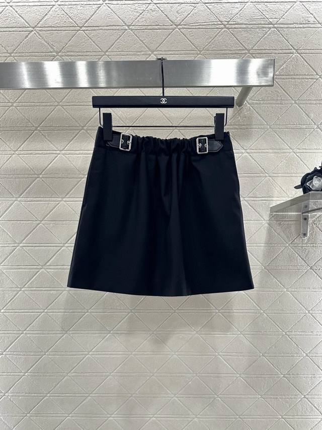 Loew* 2025 new products are on the shelves leather button jacket and skirt set C