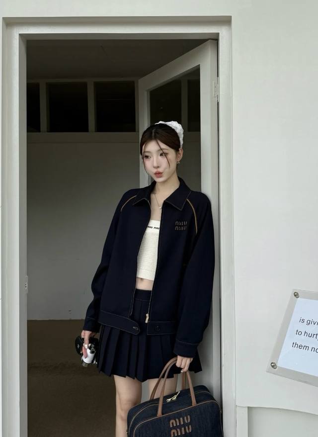 Miu 25 early autumn new drop shoulder loose jacket with three-dimensional letter