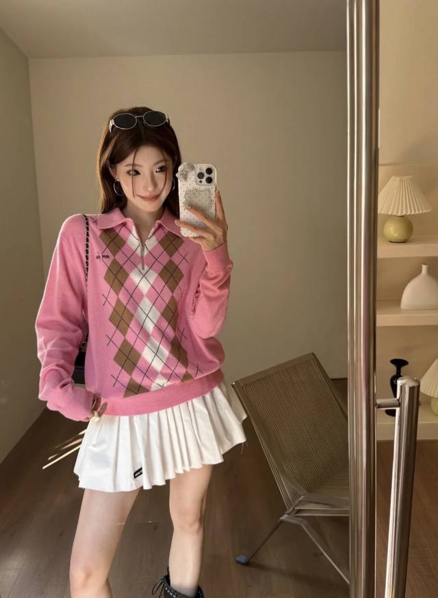 Miu 25 autumn and winter new diamond half-placket knitted sweater adds a youthfu