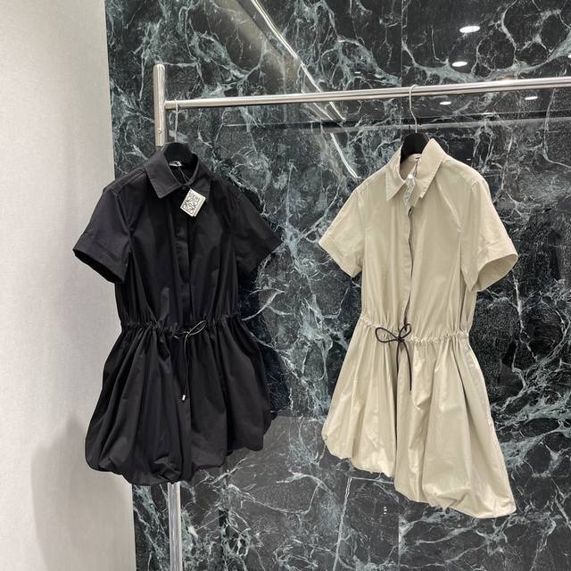 Loewe's new 25th early autumn short-sleeved floral shirt dress features a drawst