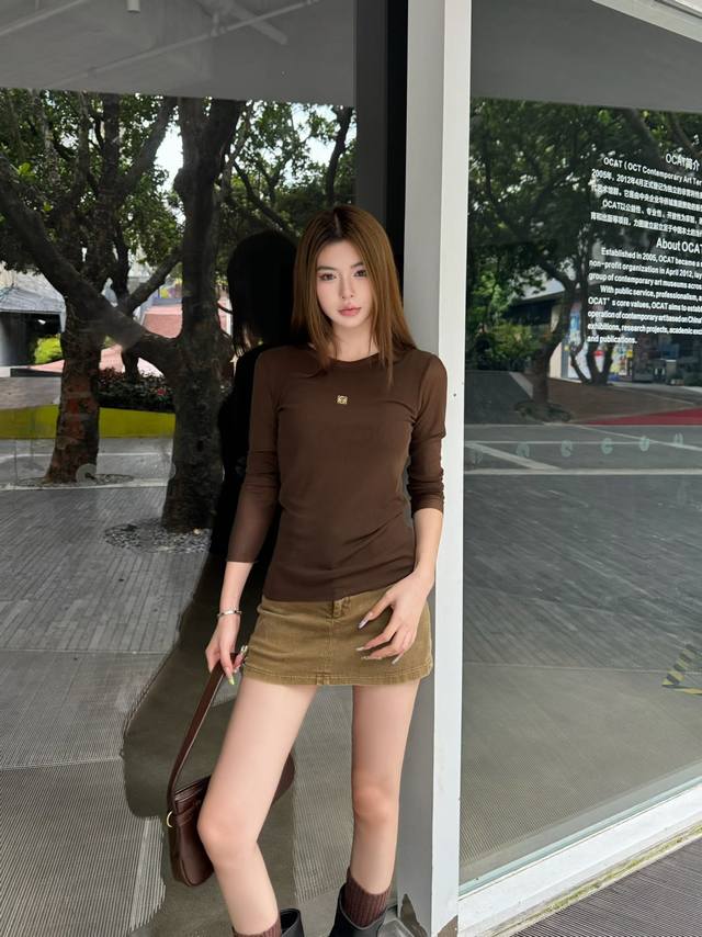 New 2025 Fall/Winter new Loew* mesh round neck bottoming shirt, customized impo