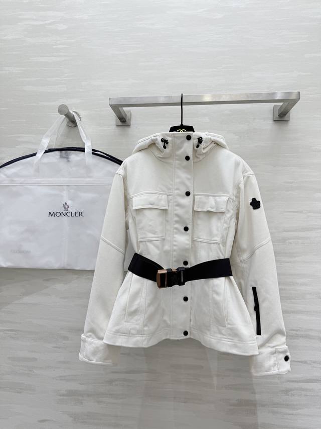 Moncle2 autumn and winter new ski series hooded waisted jacket customized detail