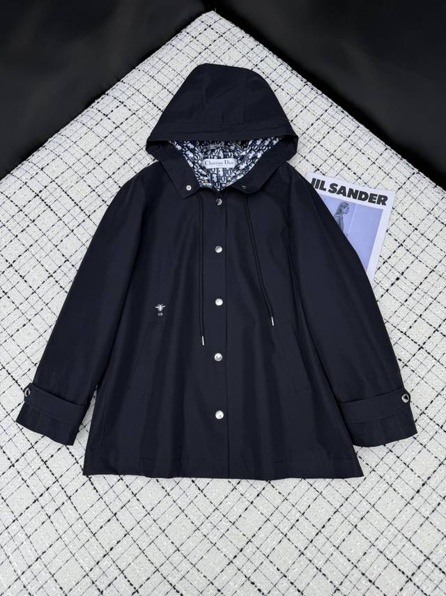 Dio*25's first new trench coat. A lazy, elegant mid-length trench coat with deli