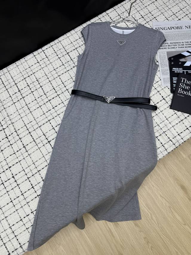 Commuting and daily use are both possible with the 25Ss classic triangle round n