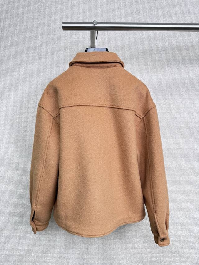 Miumiu20525 autumn and winter new simple camel hair embroidered zipper jacket, t