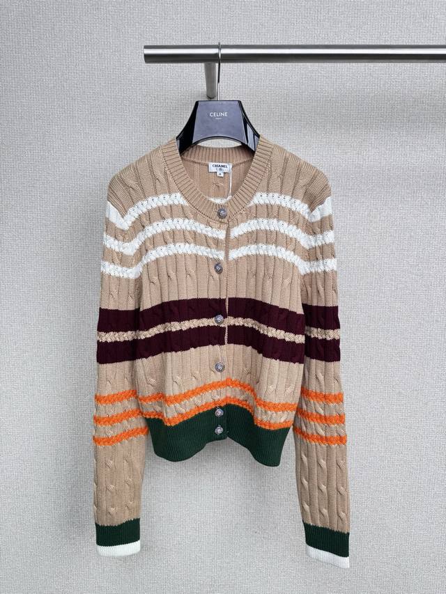 Chanel 2025 Autumn/Winter new round-neck striped knitted cardigan. My dears, tod