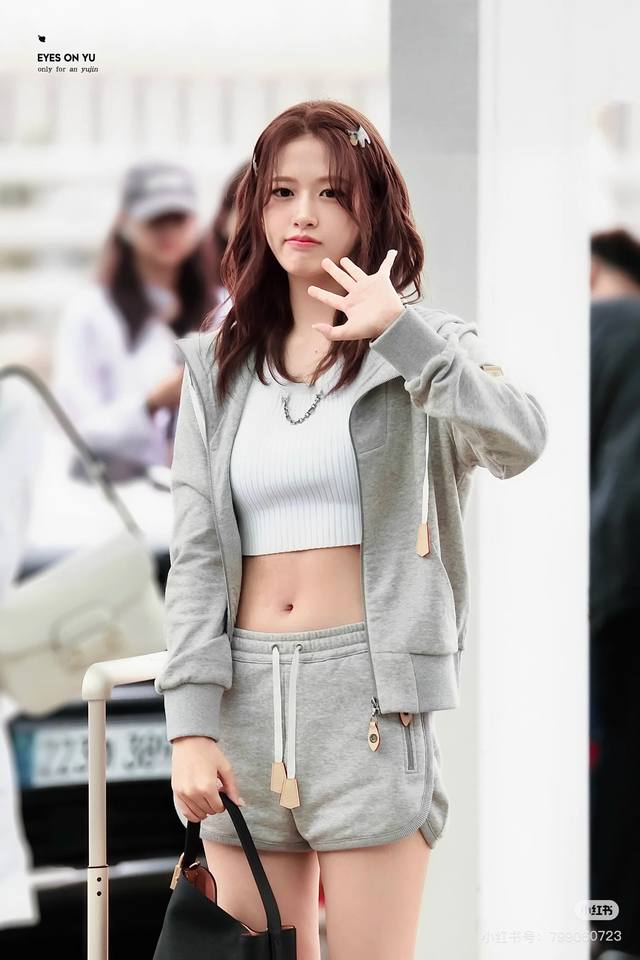 Louis* Lv's new stylish casual sportswear set! Loose, versatile hooded zipper ja