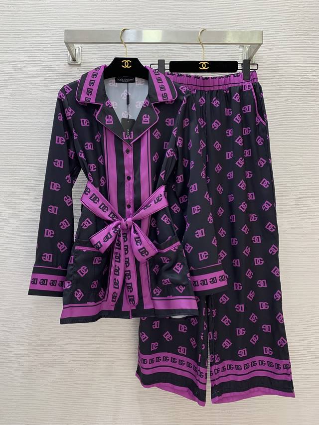 Dolce & Gabbana's new all-over logo print pajama-style loungewear set! Tie-wais