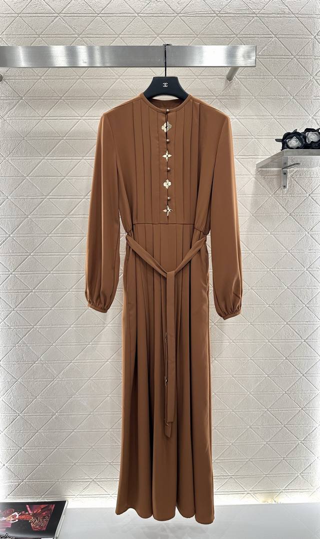 Louis Vuitto*2025 New Arrivals Four-Leaf Clover Pleated Dress Custom Yb twill co