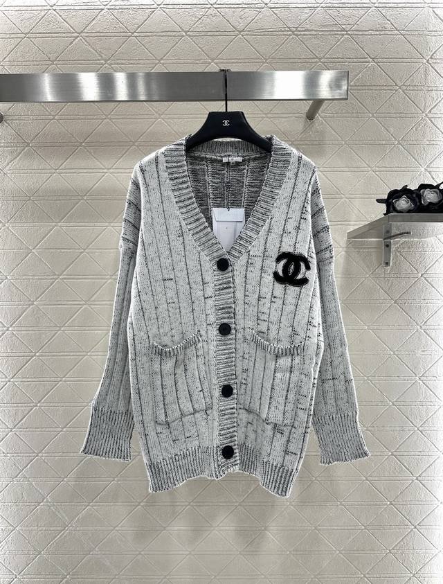 Chane*2025 New Arrivals Plush Double C Knit Cardigan Custom-woven Yb wool yarn f