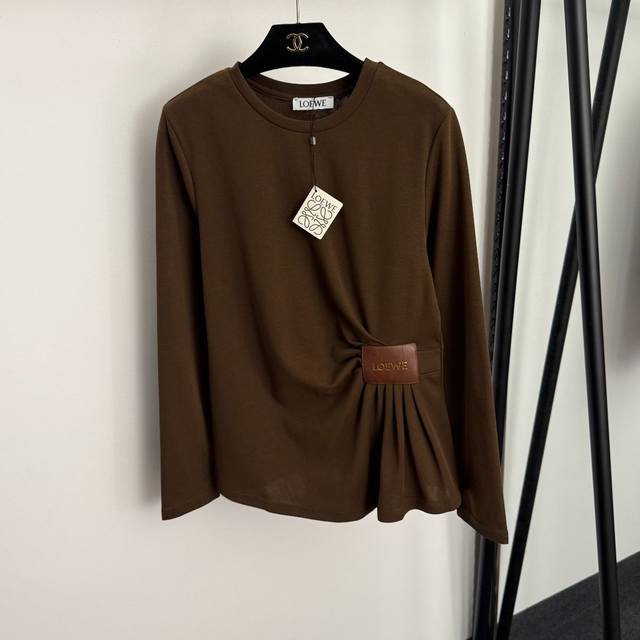 Style No. 20255901 Loew*s new logo leather label decorated pleated waist long-s